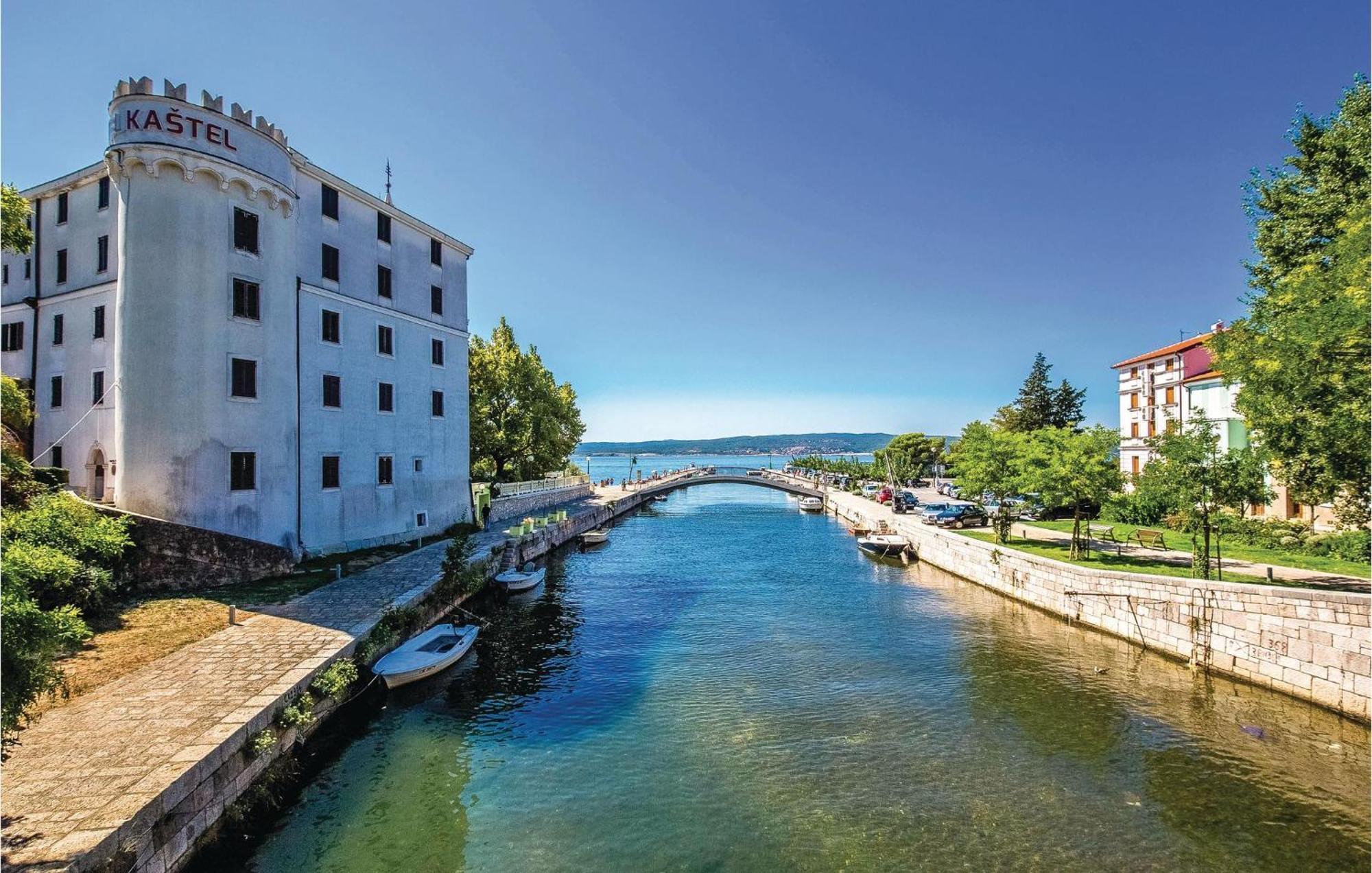Cozy Apartment In Crikvenica With Wifi Екстериор снимка