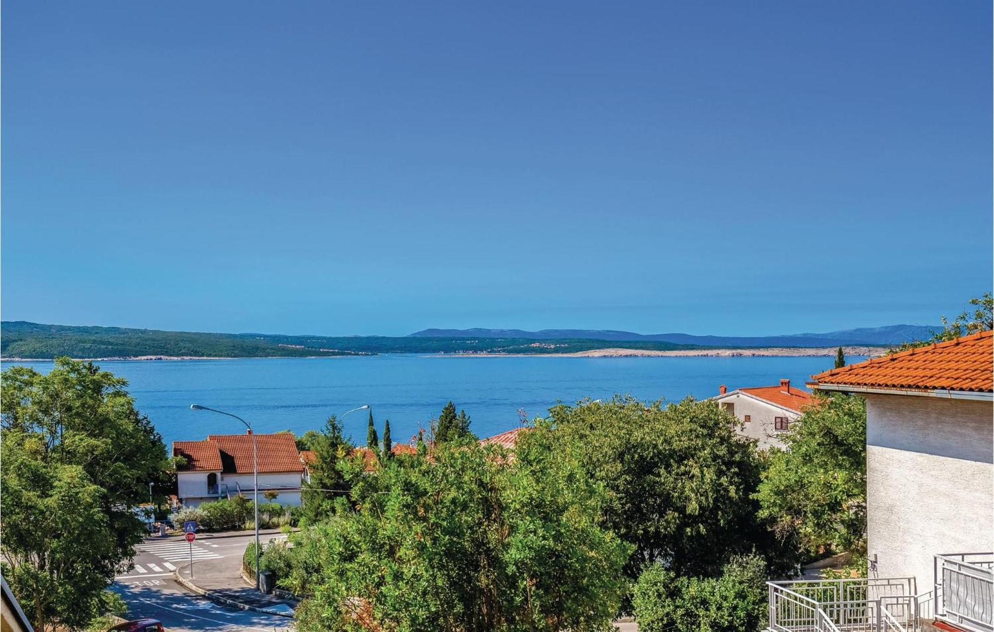 Cozy Apartment In Crikvenica With Wifi Екстериор снимка