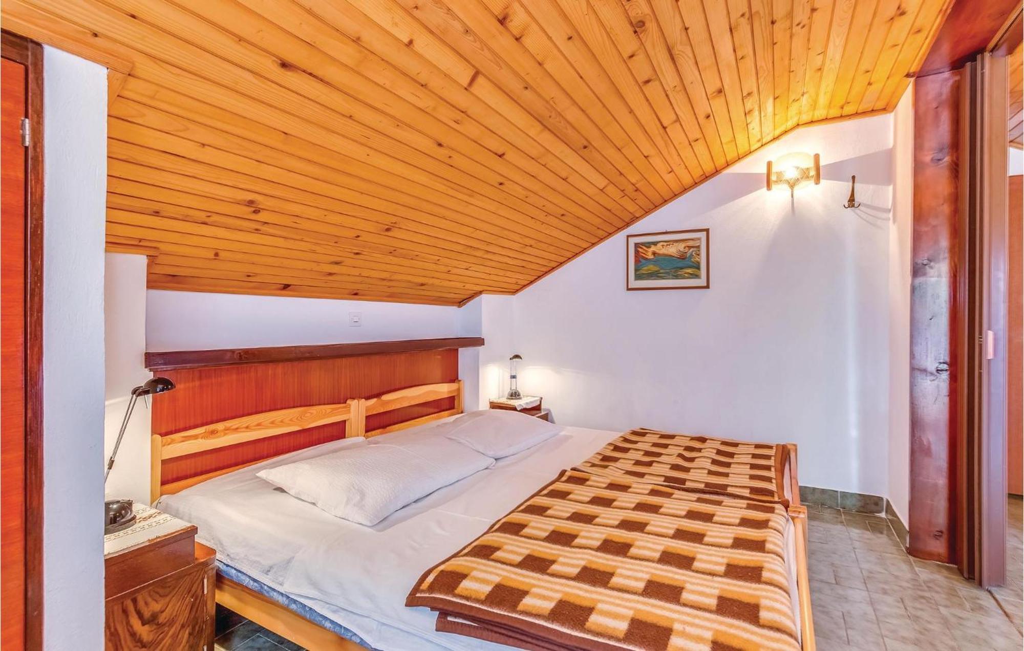Cozy Apartment In Crikvenica With Wifi Екстериор снимка
